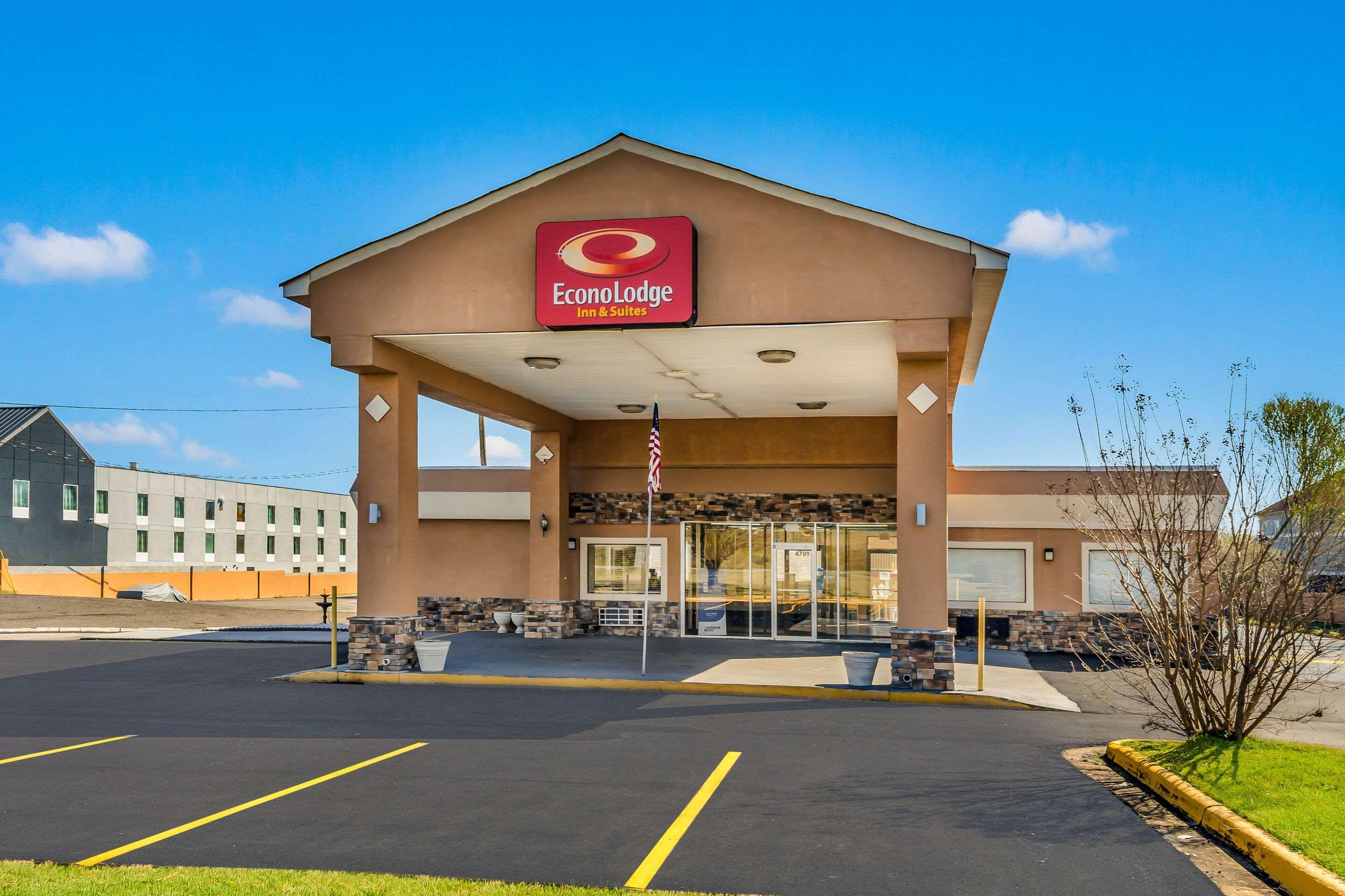 Econo Lodge Inn & Suites Μαίηκον Εξωτερικό φωτογραφία