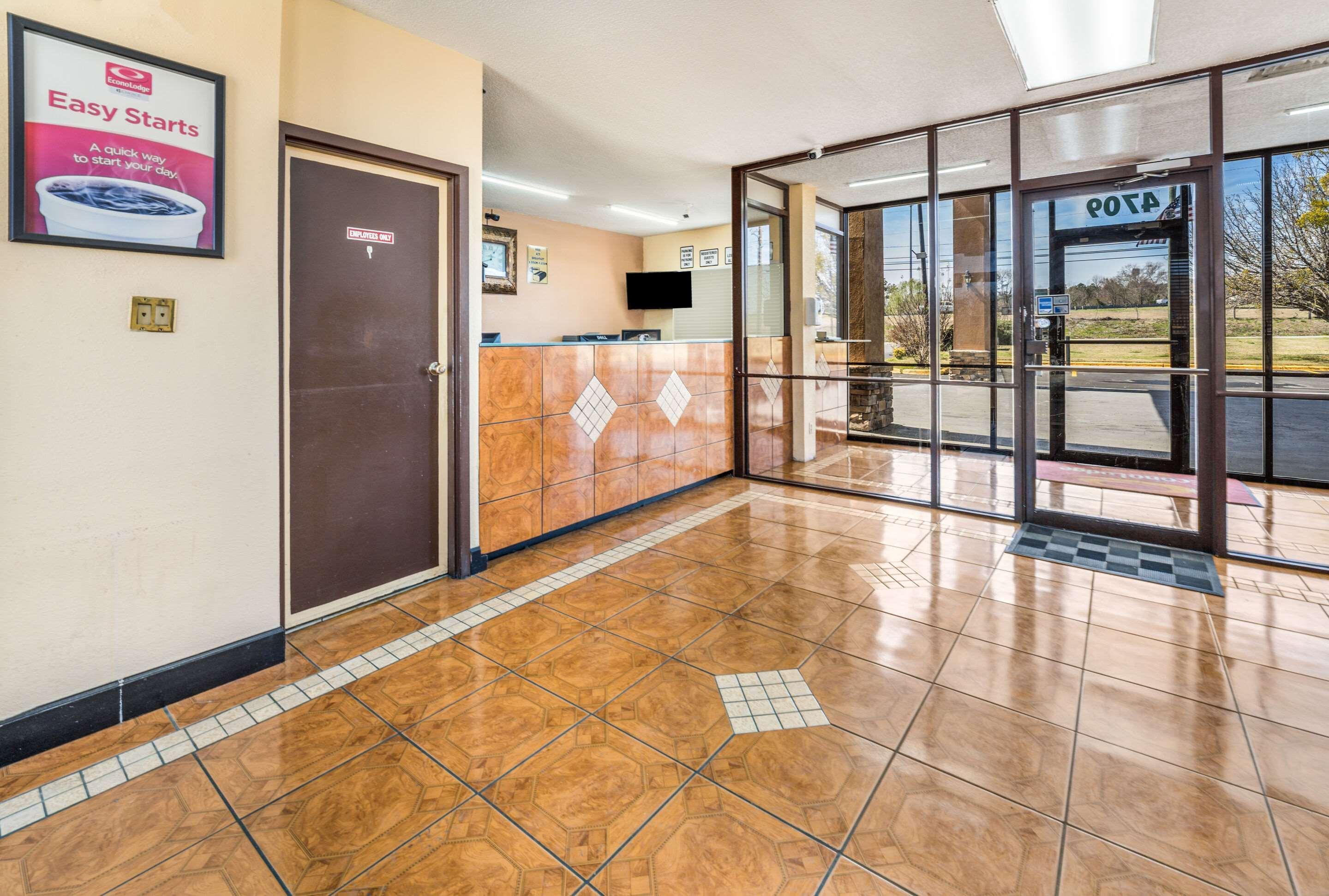 Econo Lodge Inn & Suites Μαίηκον Εξωτερικό φωτογραφία