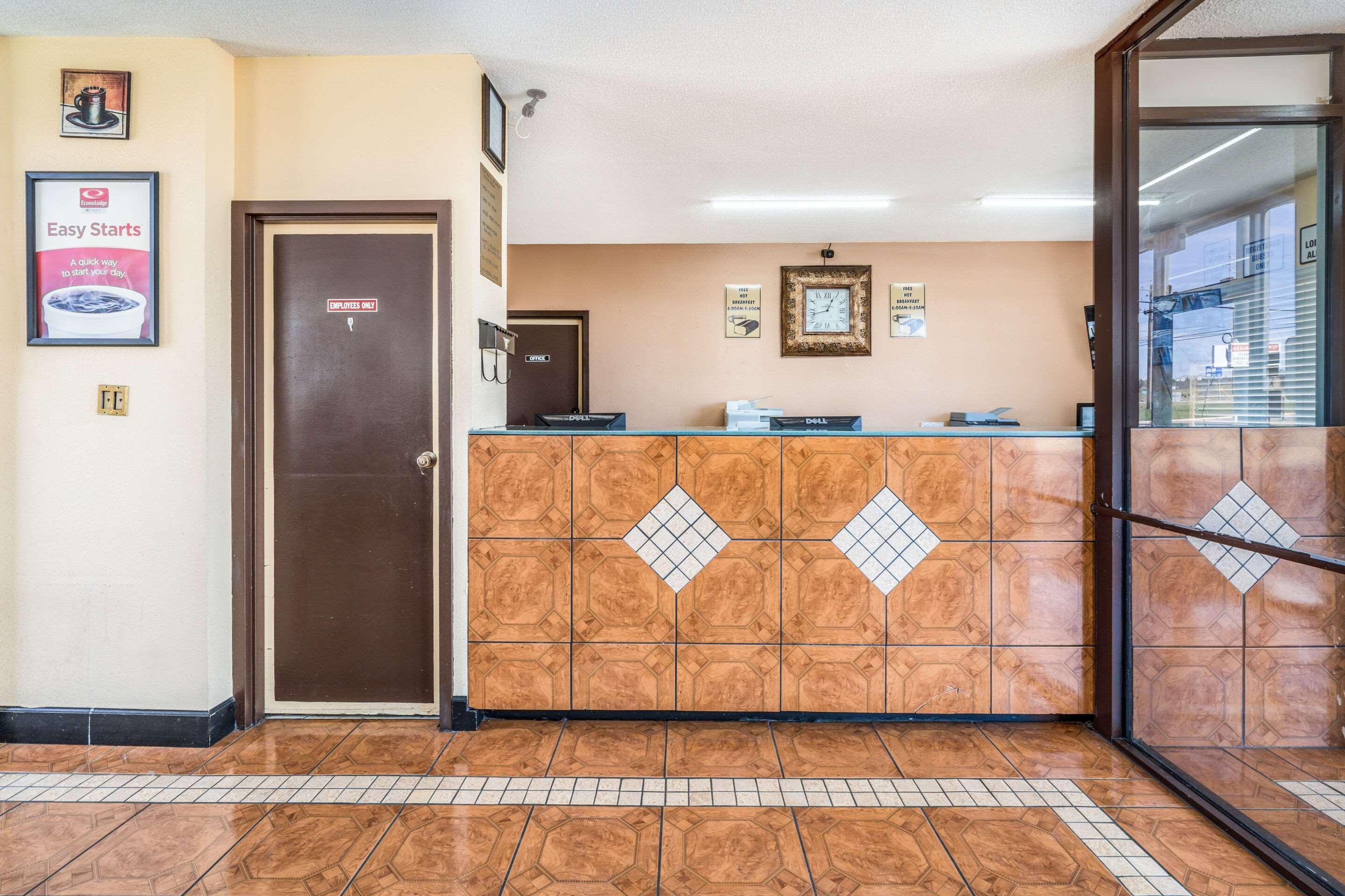 Econo Lodge Inn & Suites Μαίηκον Εξωτερικό φωτογραφία